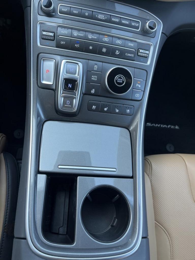 2022 Hyundai Santa Fe - $34,000