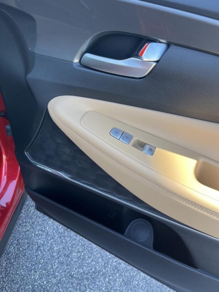 2022 Hyundai Santa Fe - $34,000