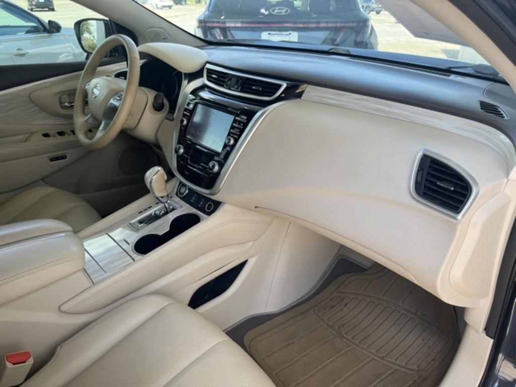2015 Nissan Murano - $17,500