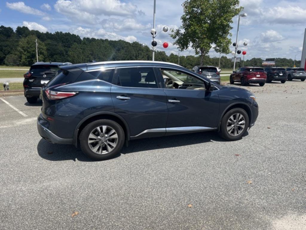 2015 Nissan Murano - $17,500