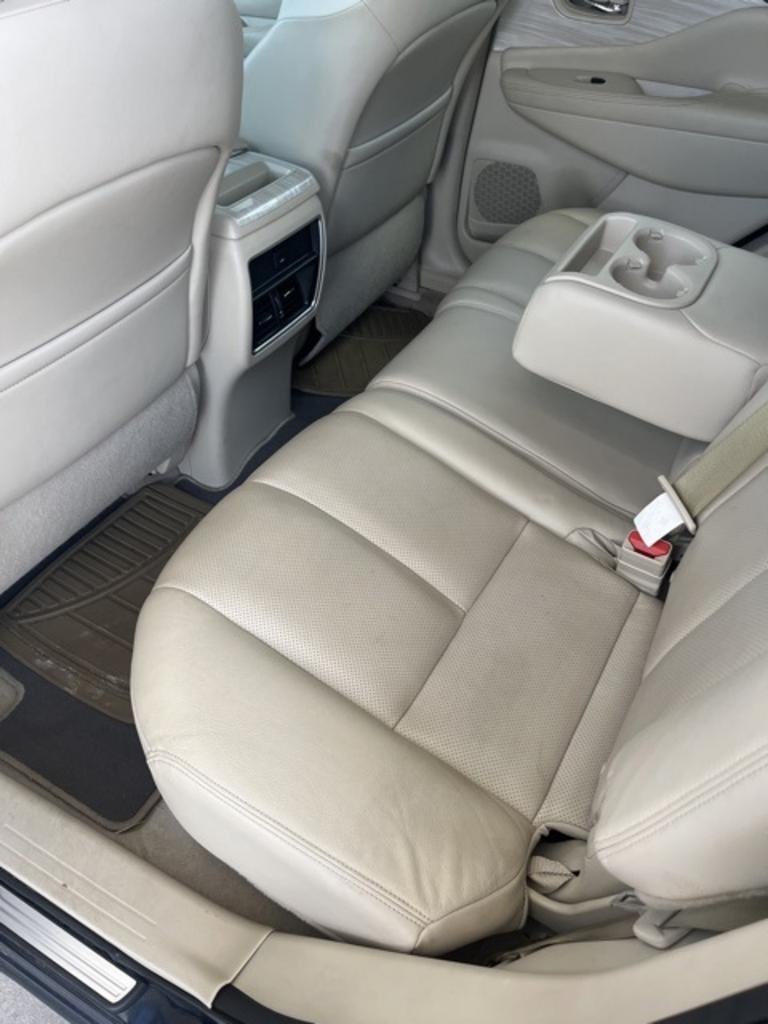 2015 Nissan Murano - $17,500