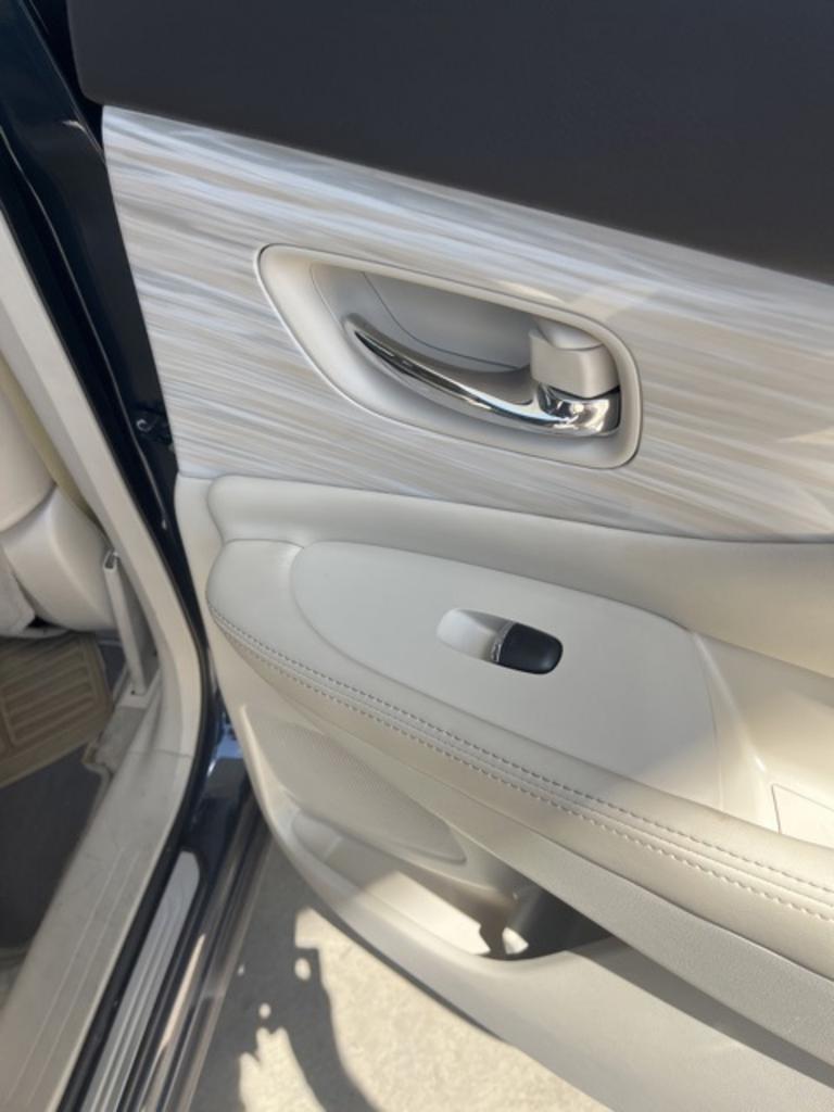 2015 Nissan Murano - $17,500