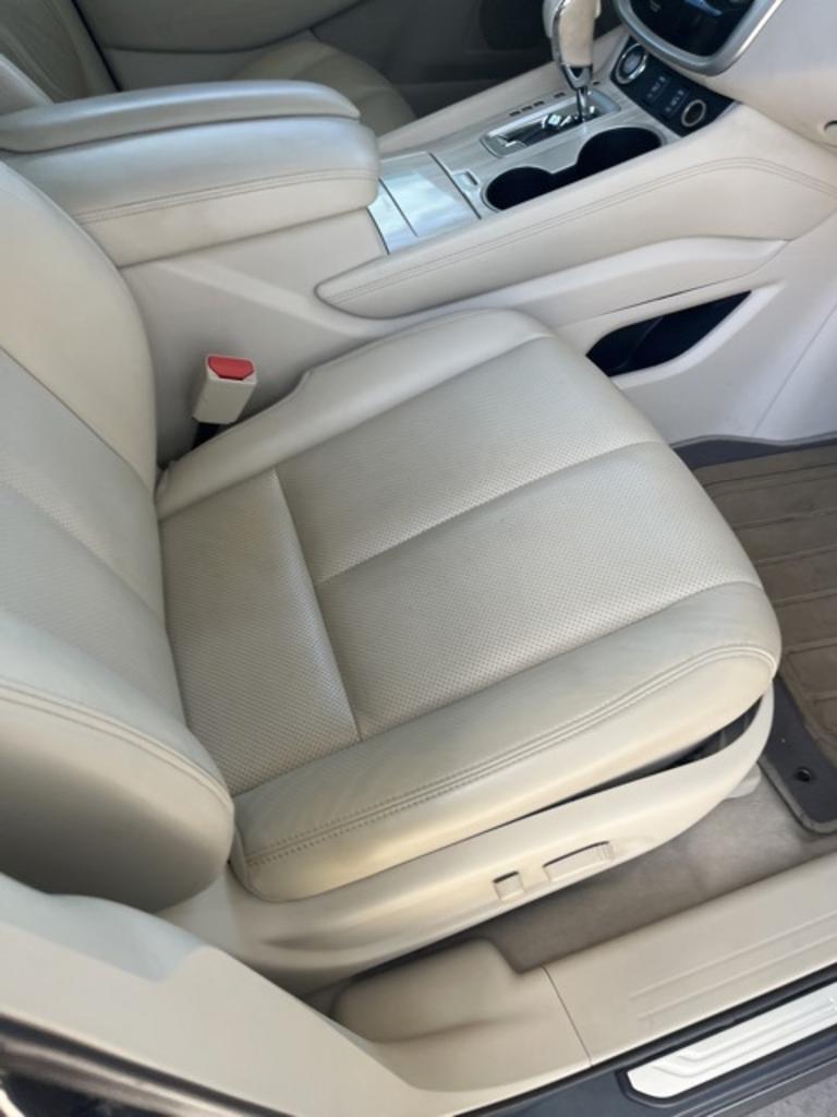2015 Nissan Murano - $17,500