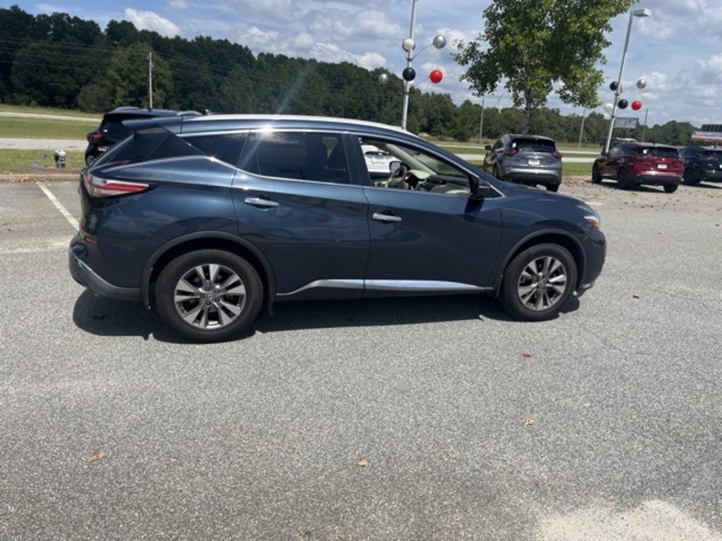 2015 Nissan Murano - $17,500
