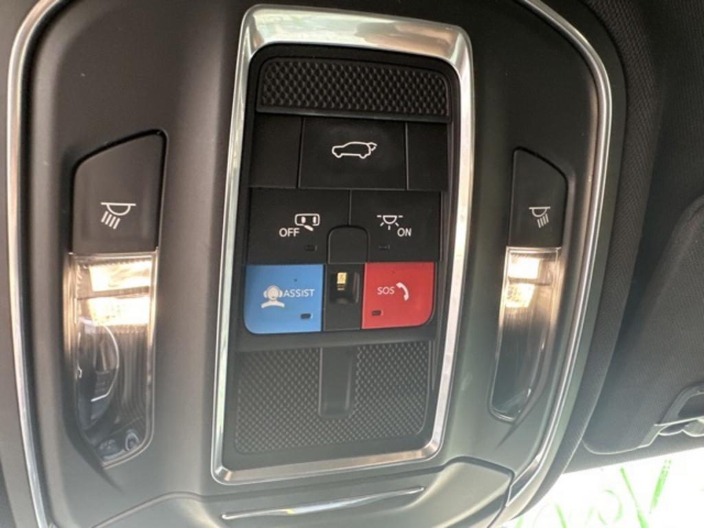2021 Jeep Cherokee - $38,000