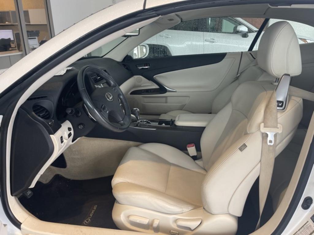 2010 Lexus IS - $17,000