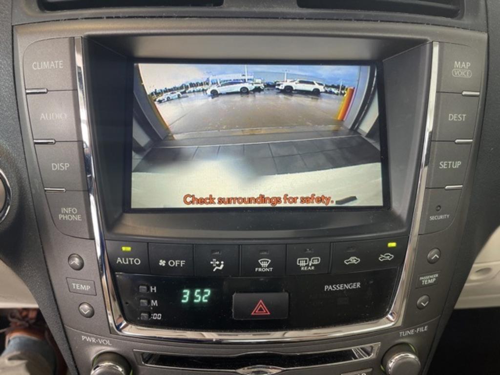 2010 Lexus IS - $17,000