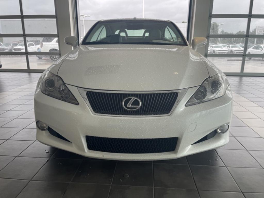 2010 Lexus IS - $17,000