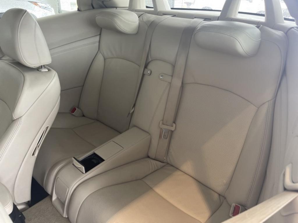 2010 Lexus IS - $17,000