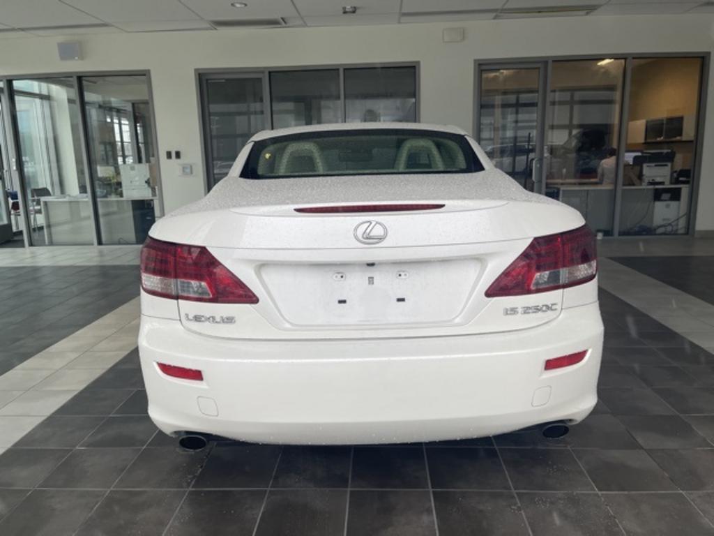 2010 Lexus IS - $17,000