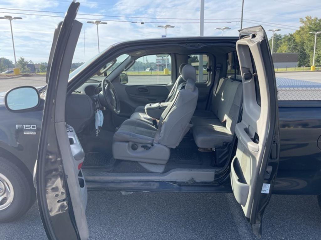 2004 Ford F-150 Heritage - $5,000
