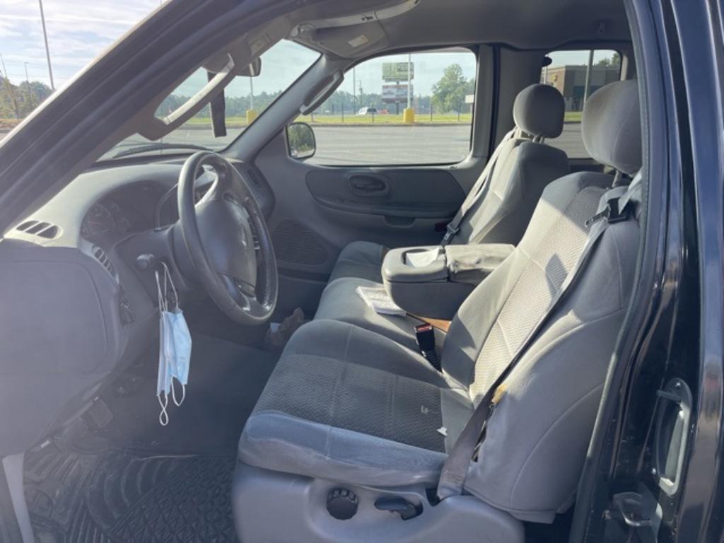 2004 Ford F-150 Heritage - $5,000