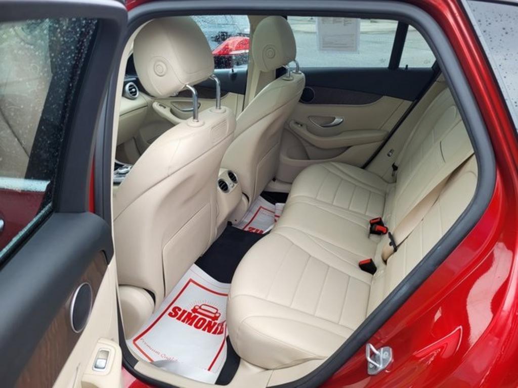 2018 Mercedes-Benz C-Class - $26,500