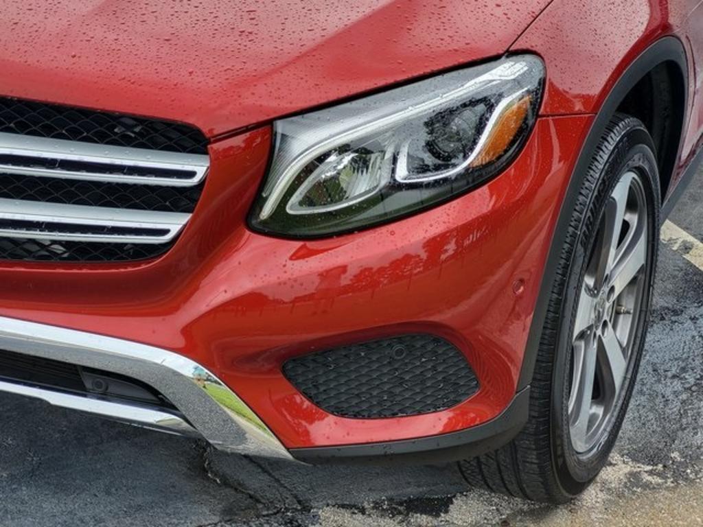 2018 Mercedes-Benz C-Class - $26,500