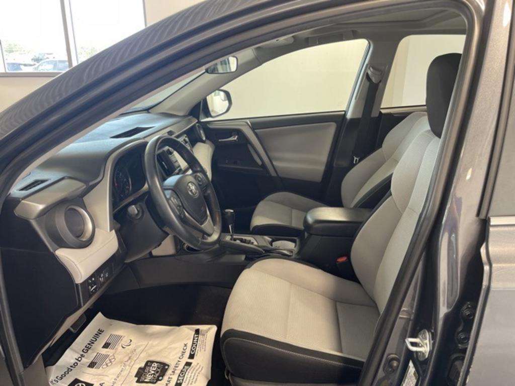 2018 Toyota RAV4 - $18,000