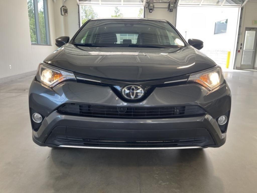 2018 Toyota RAV4 - $18,000