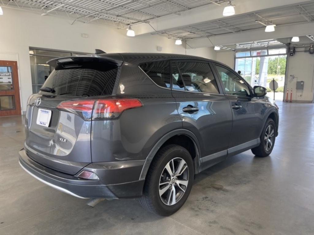 2018 Toyota RAV4 - $18,000