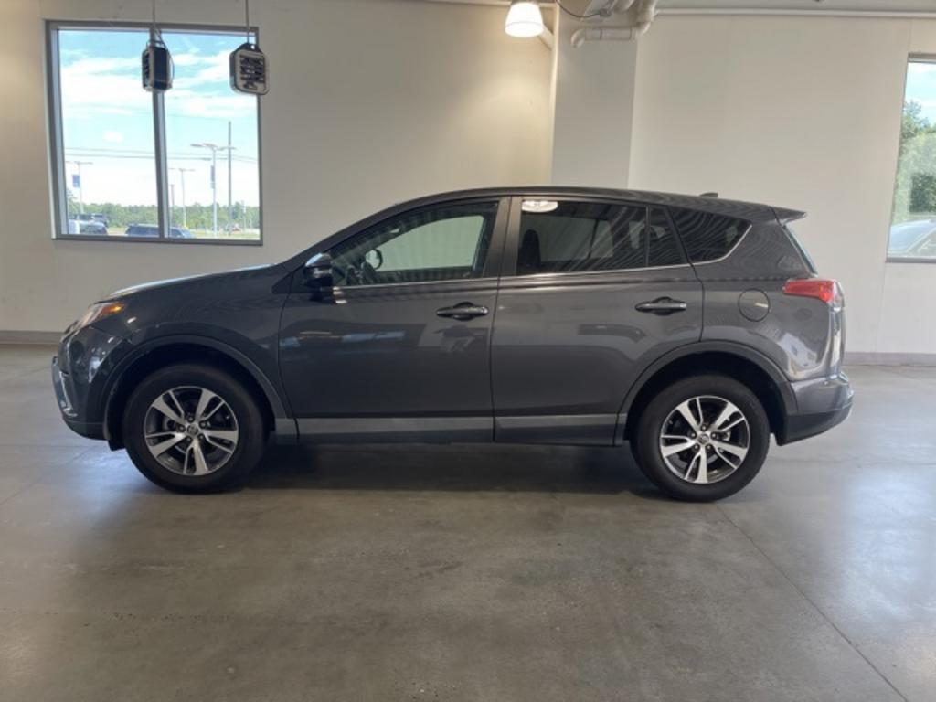 2018 Toyota RAV4 - $18,000