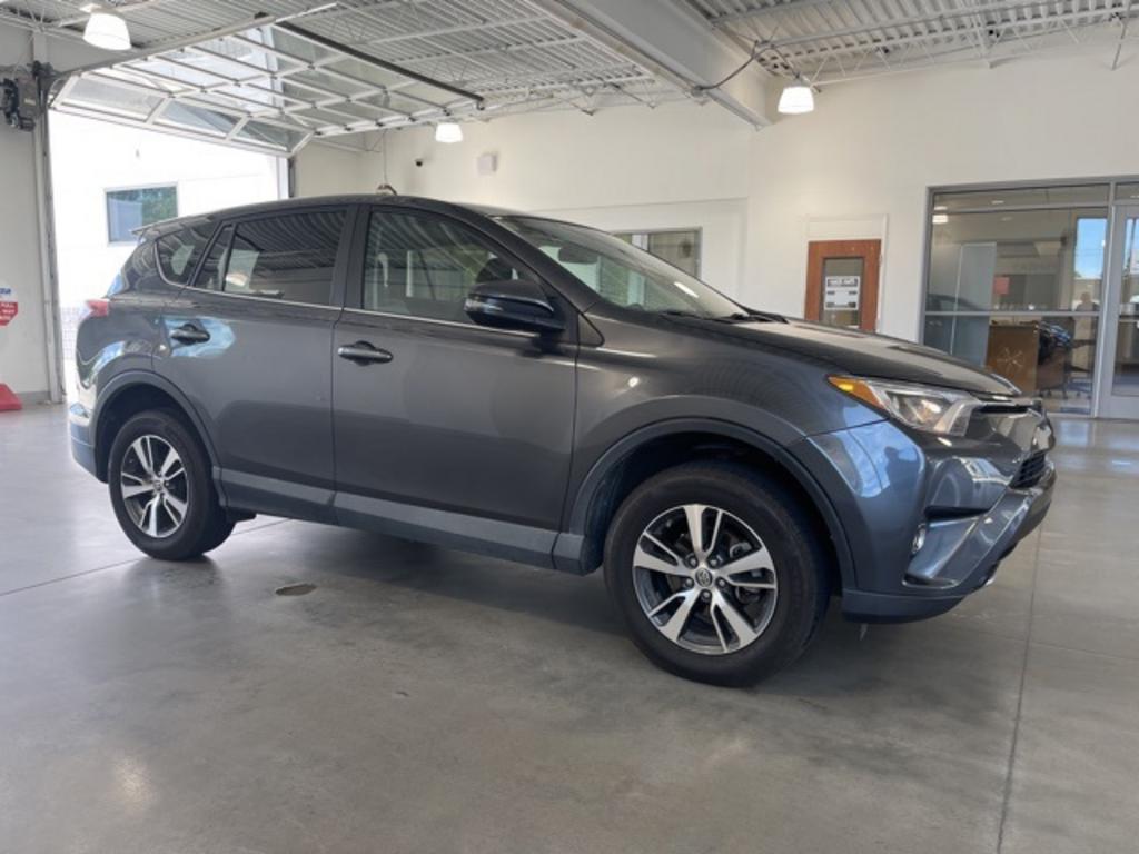 2018 Toyota RAV4 - $18,000