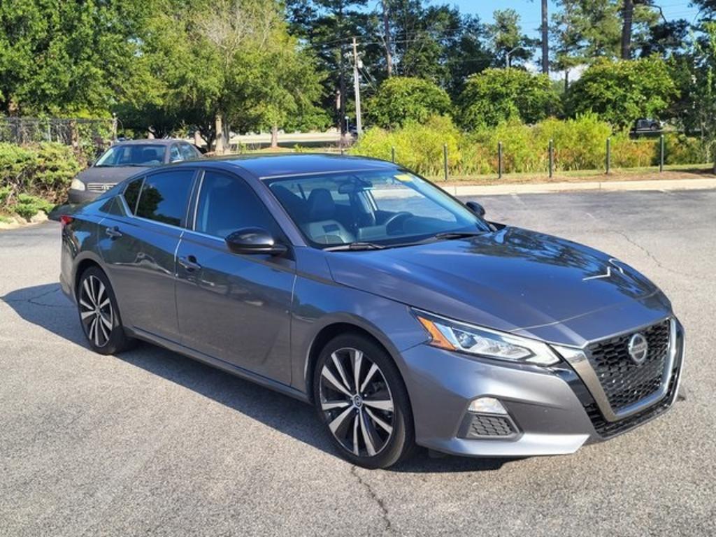 2019 Nissan Altima - $19,000