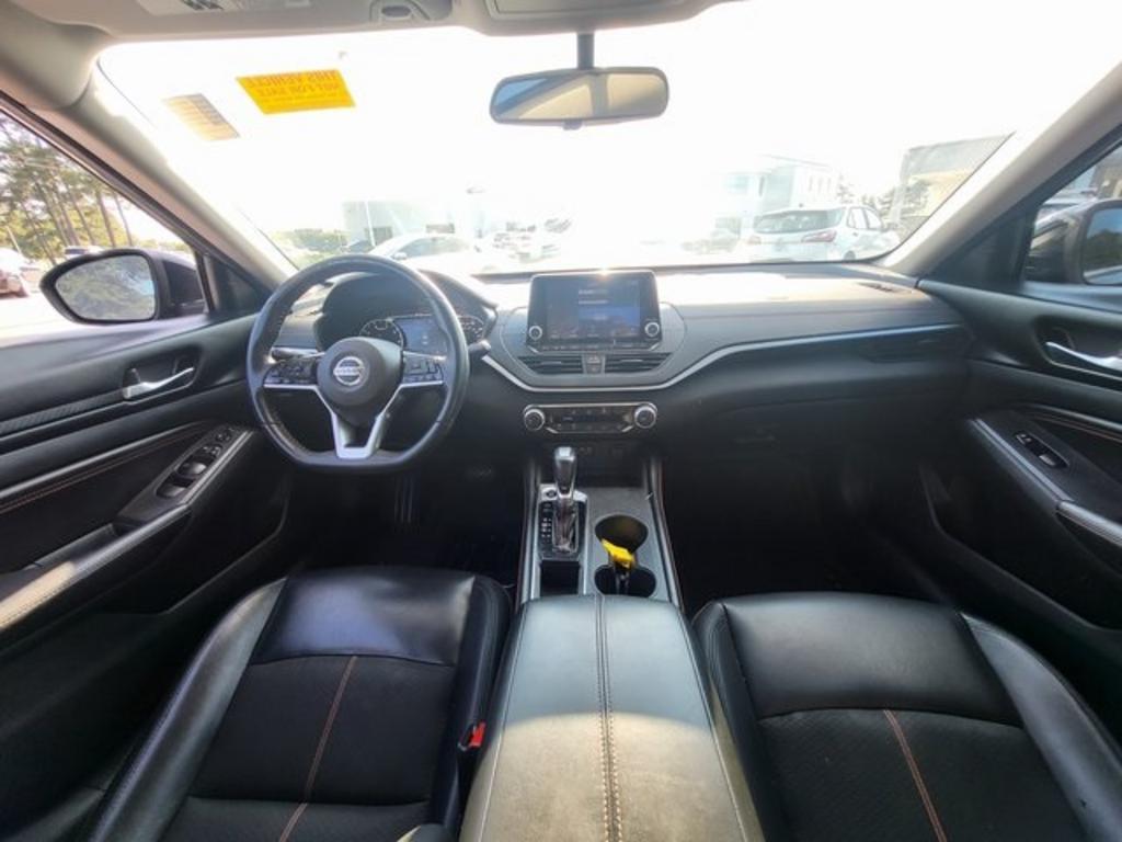 2019 Nissan Altima - $19,000