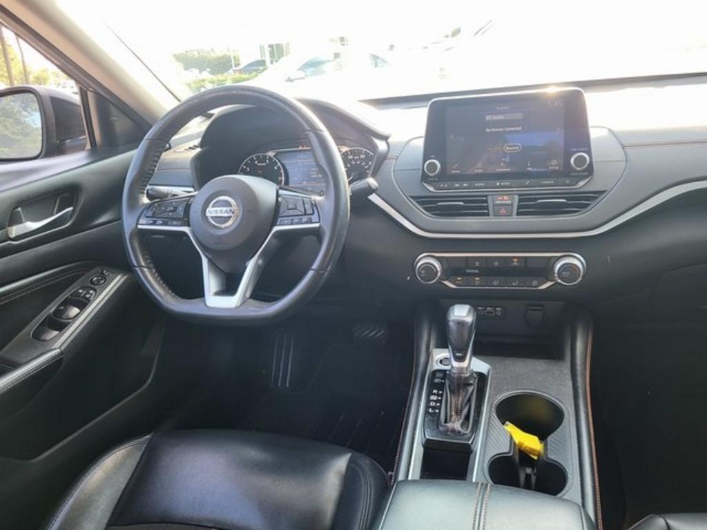 2019 Nissan Altima - $19,000
