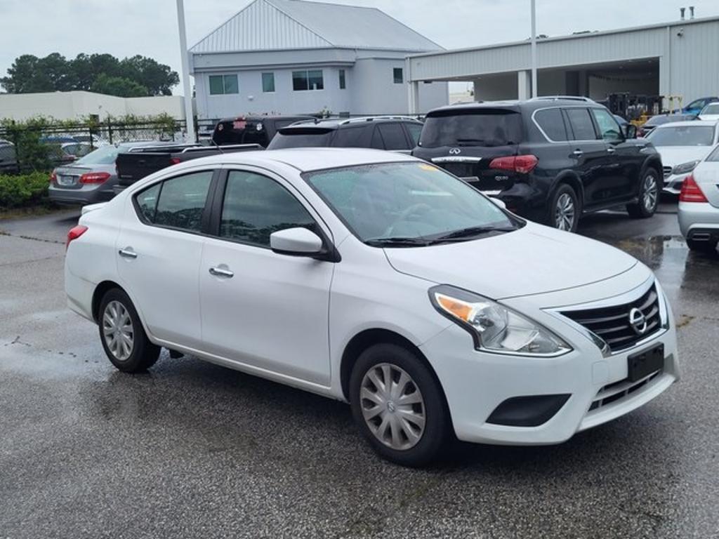 2019 Nissan Versa - $15,000