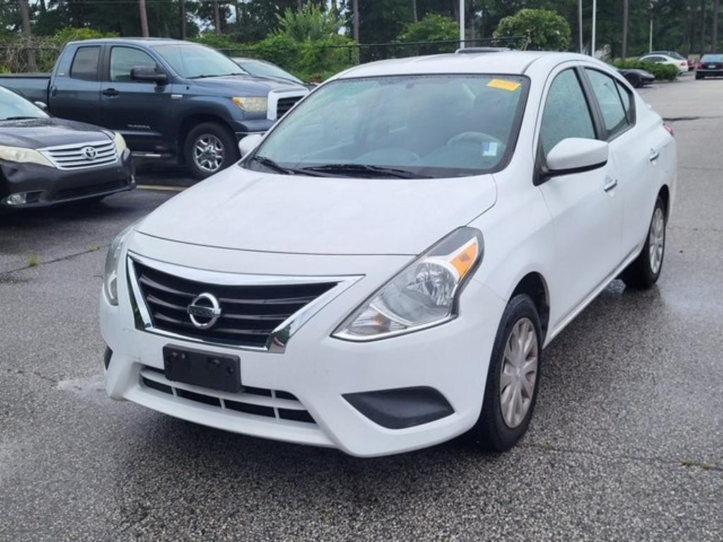 2019 Nissan Versa - $15,000