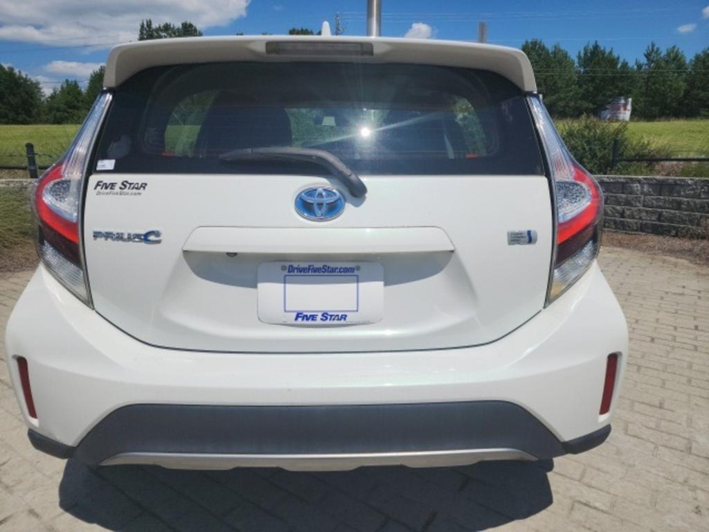 2018 Toyota Prius - $17,500
