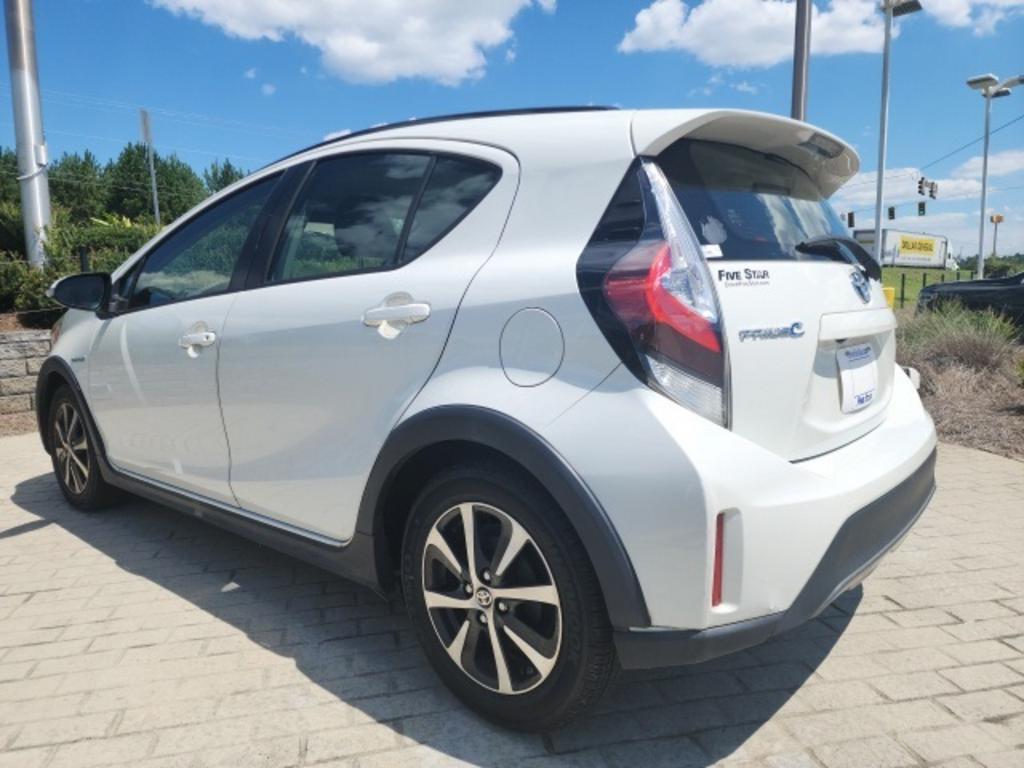2018 Toyota Prius - $17,500