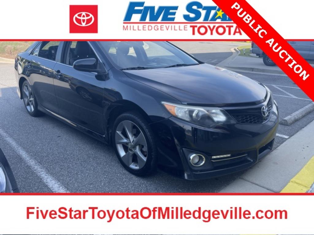2012 Toyota Camry - $9,000