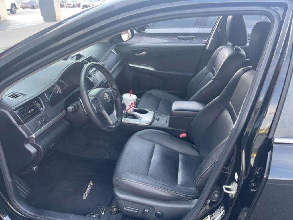 2012 Toyota Camry - $9,000