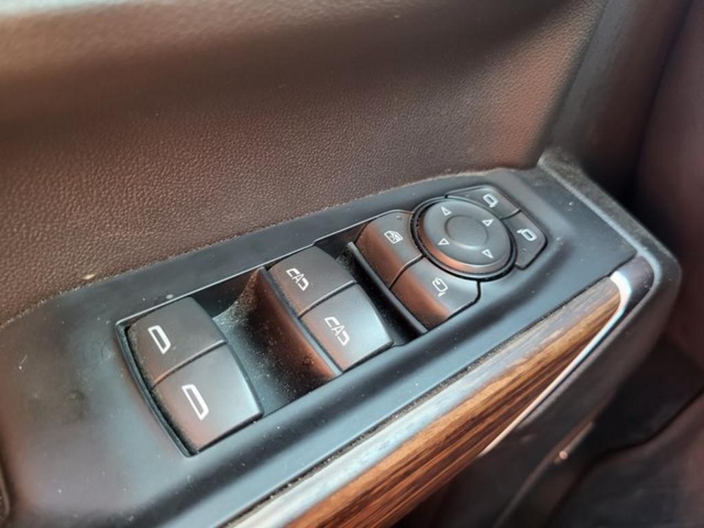 2019 Chevrolet Silverado 1500 - $48,000