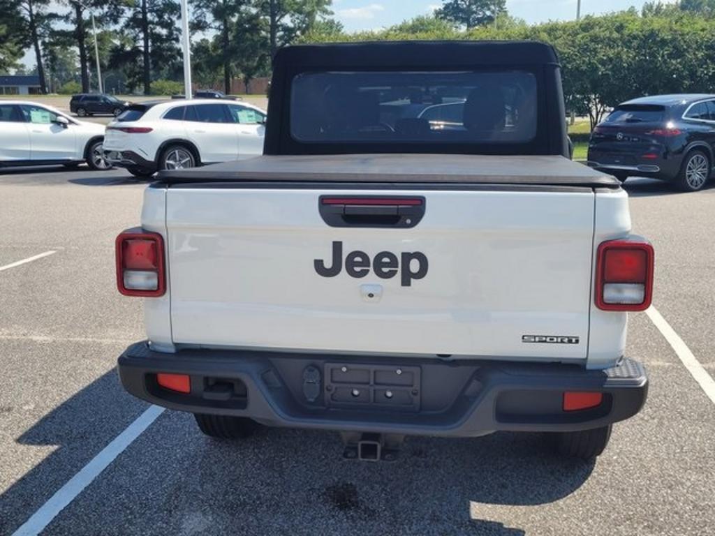 2020 Jeep Gladiator - $34,000