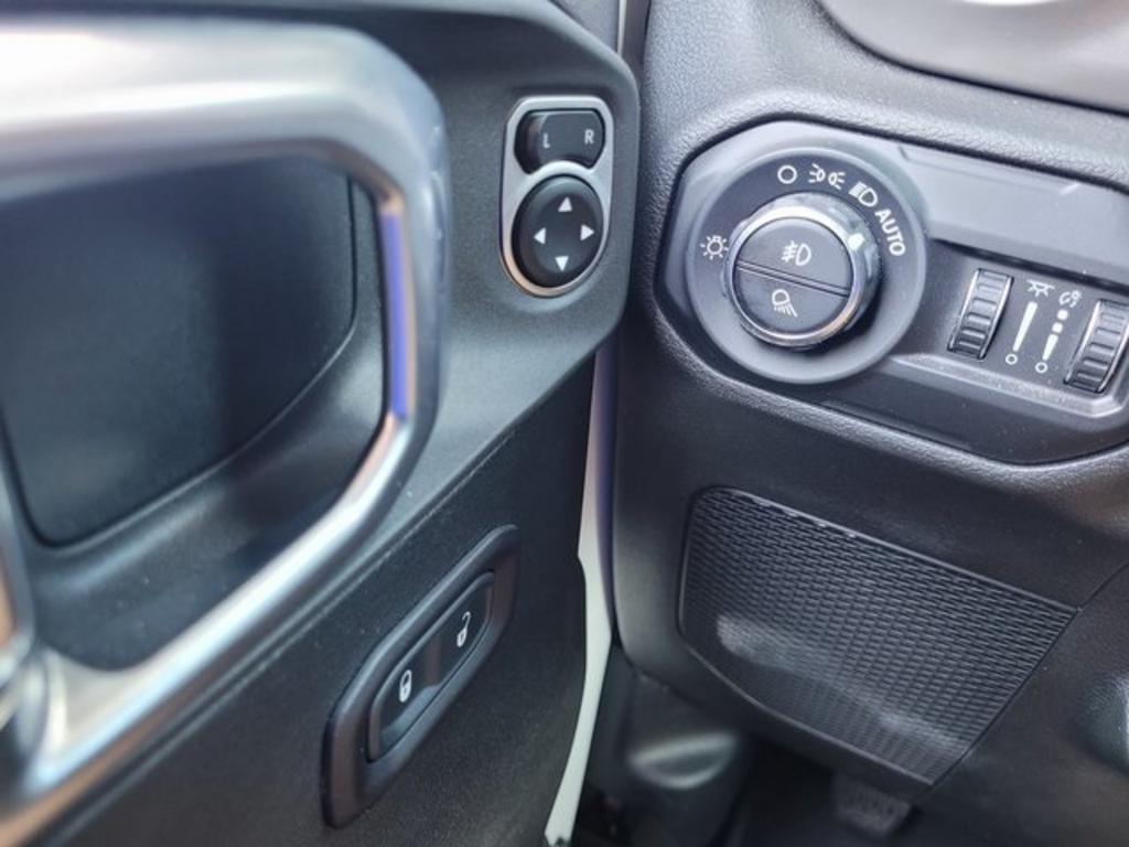 2020 Jeep Gladiator - $34,000