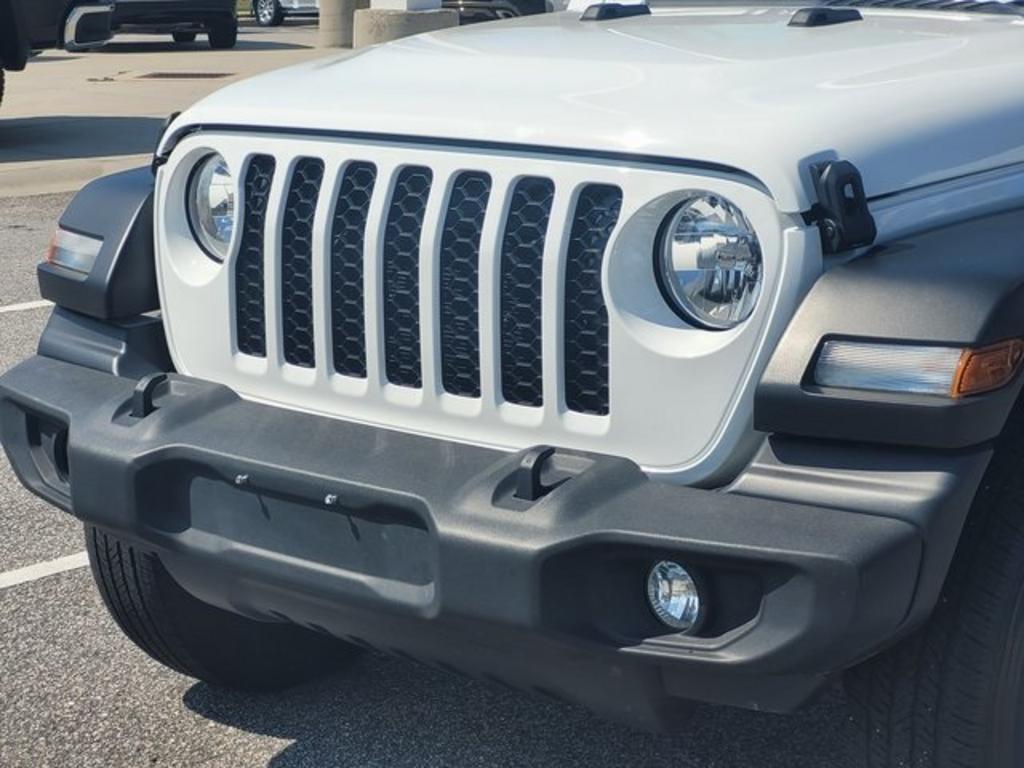 2020 Jeep Gladiator - $34,000