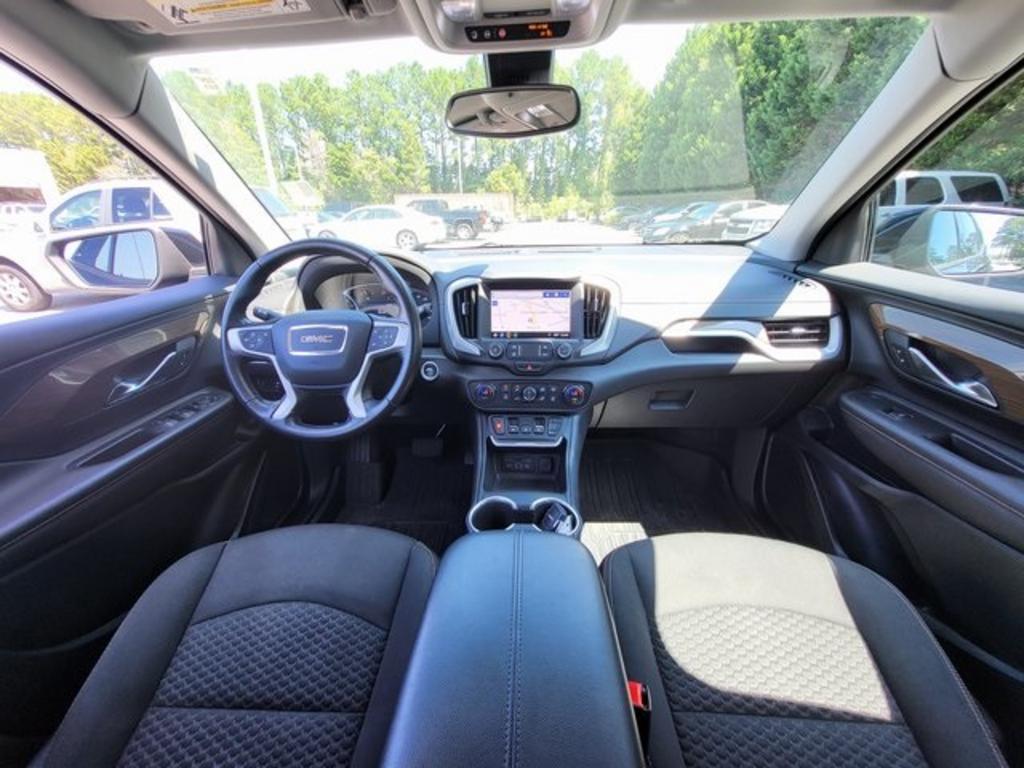 2020 GMC Terrain SLE photo