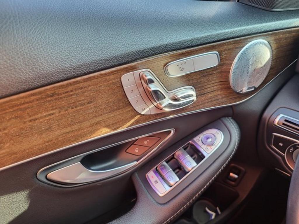 2020 Mercedes-Benz C-Class - $34,000