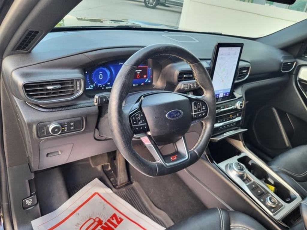 2021 Ford Explorer ST photo