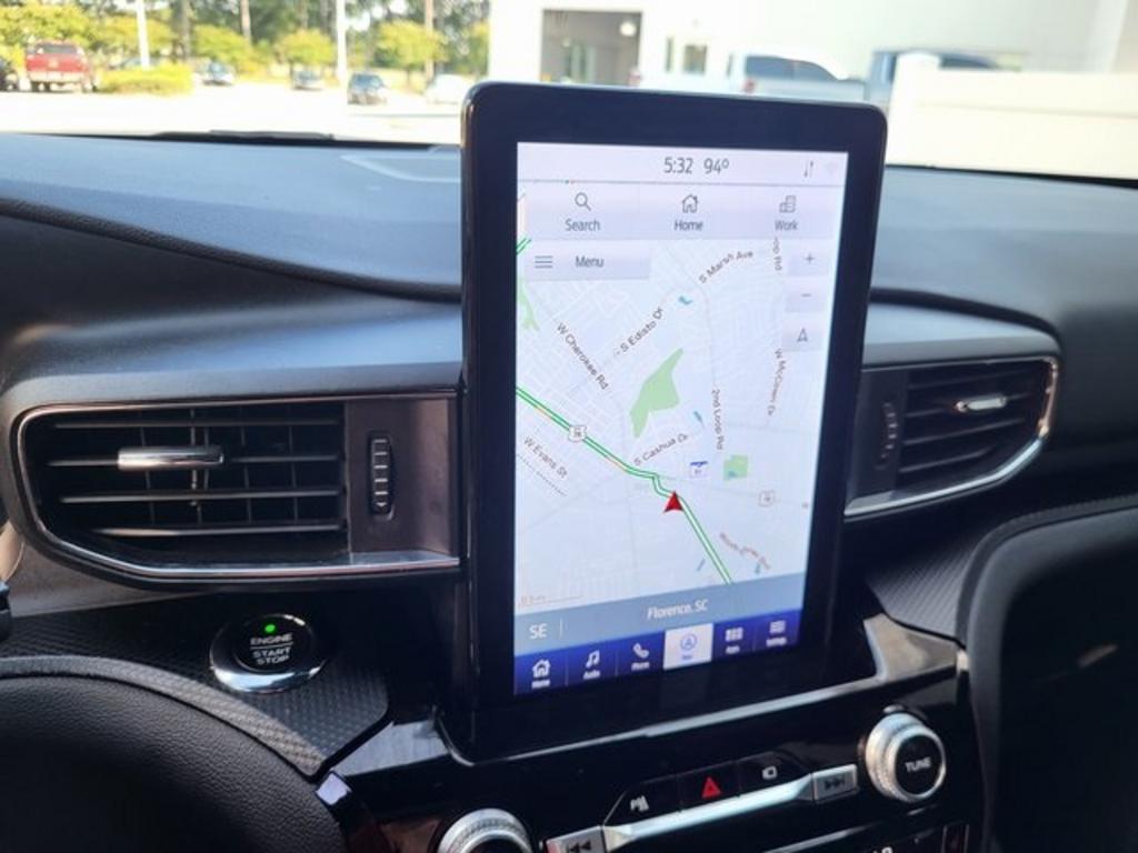 2021 Ford Explorer ST photo