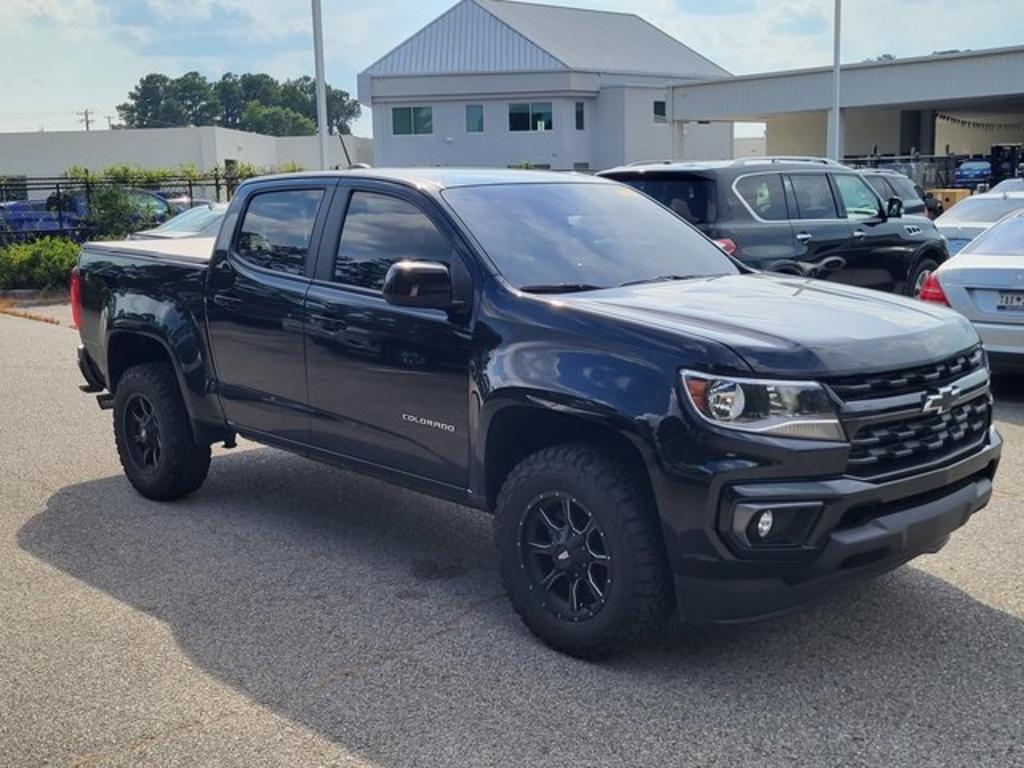 2022 Chevrolet Colorado - $32,000