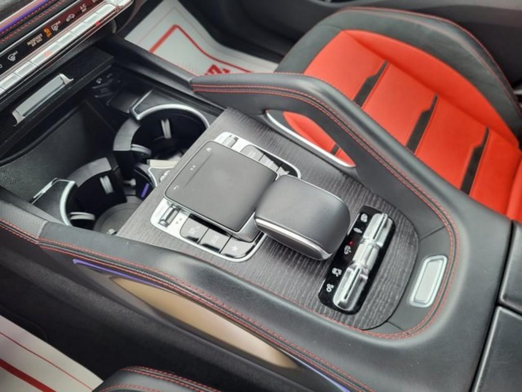 2022 Mercedes-Benz E-Class - $87,000