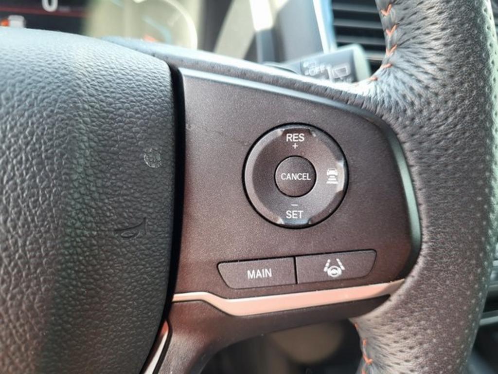 2022 Honda Pilot - $38,500