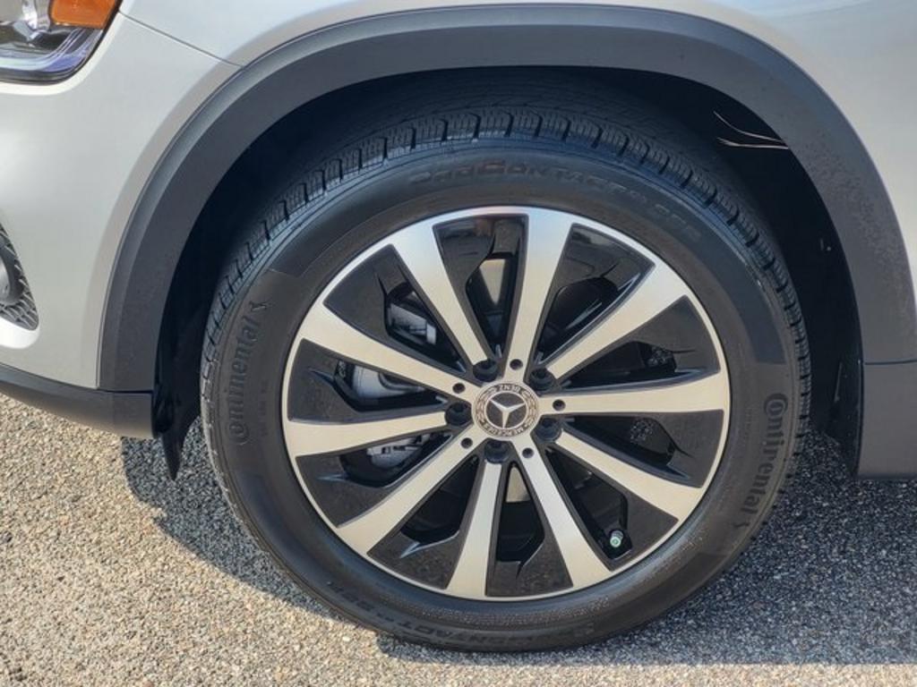 2022 Mercedes-Benz GLB - $40,000