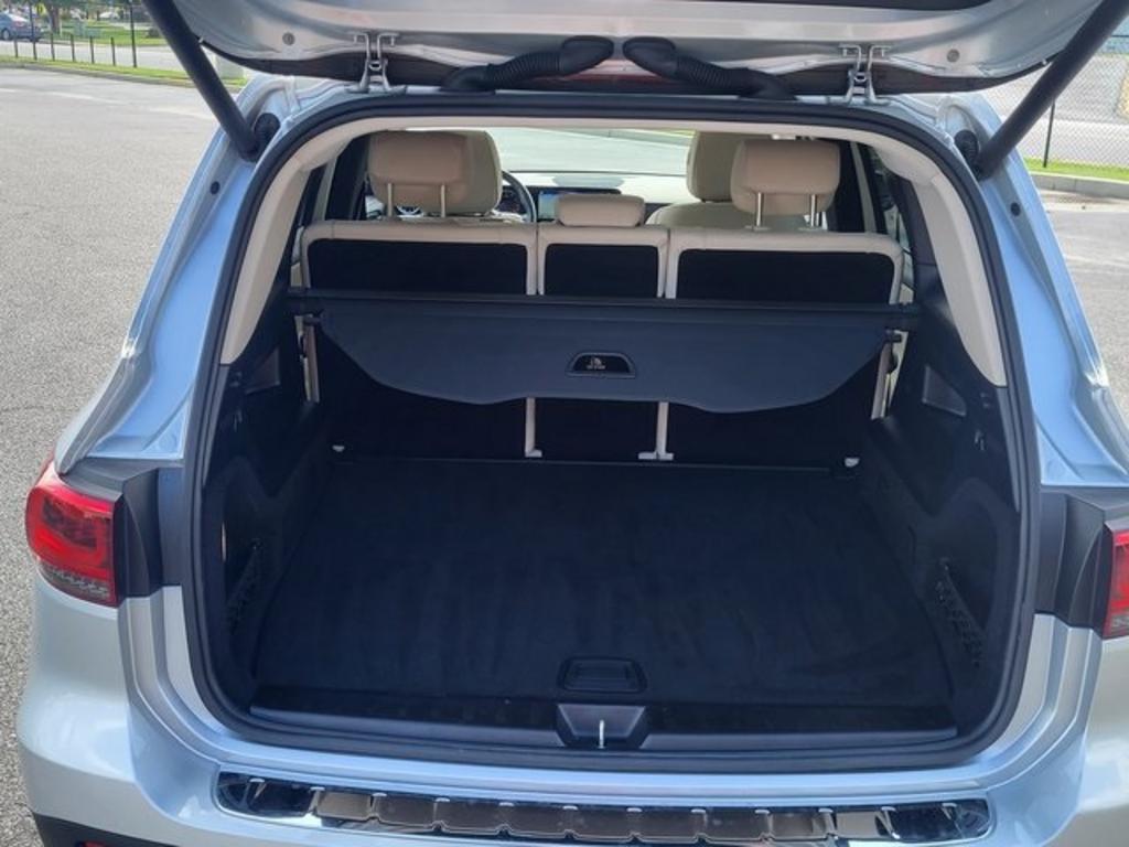 2022 Mercedes-Benz GLB - $40,000