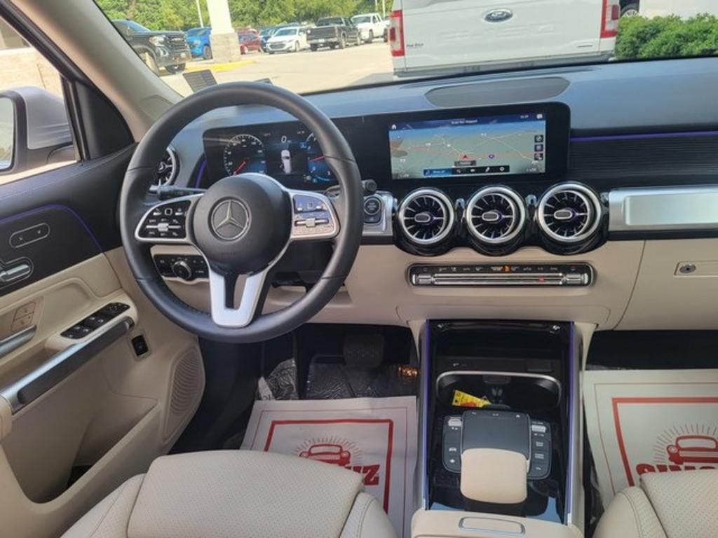 2022 Mercedes-Benz GLB - $40,000