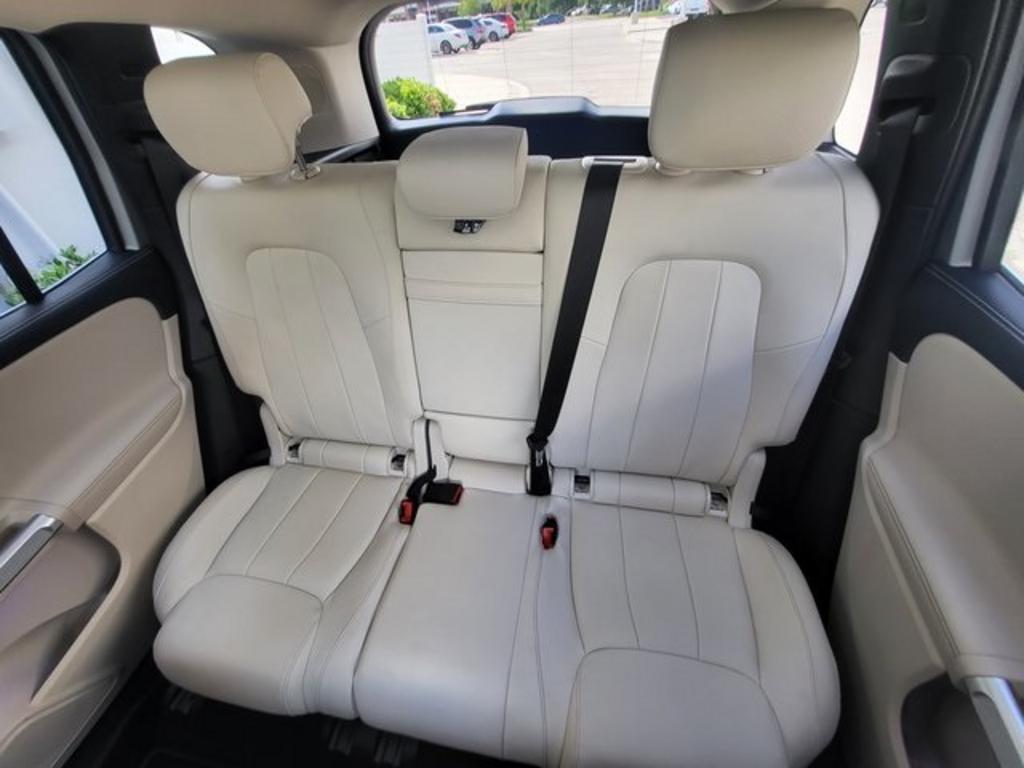 2022 Mercedes-Benz GLB - $40,000