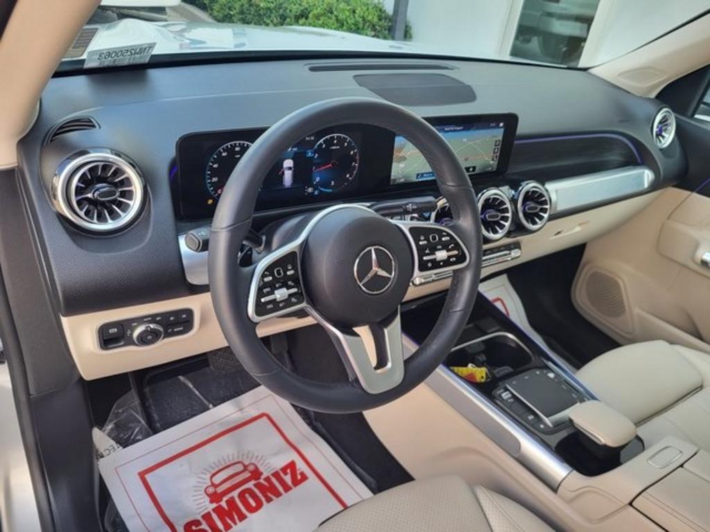 2022 Mercedes-Benz GLB - $40,000