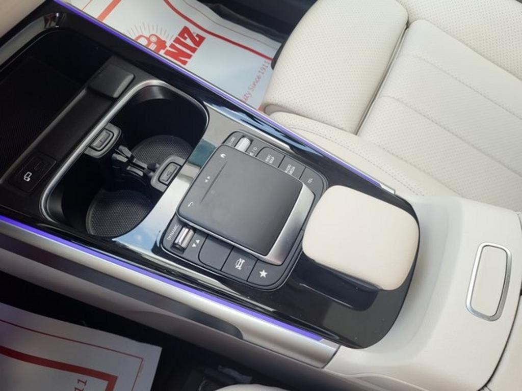 2022 Mercedes-Benz GLB - $40,000