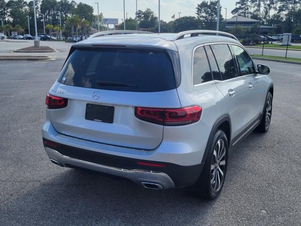 2022 Mercedes-Benz GLB - $40,000